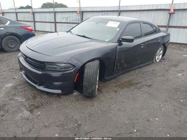 2C3CDXBG5KH658128 2019 DODGE CHARGER - Image 2
