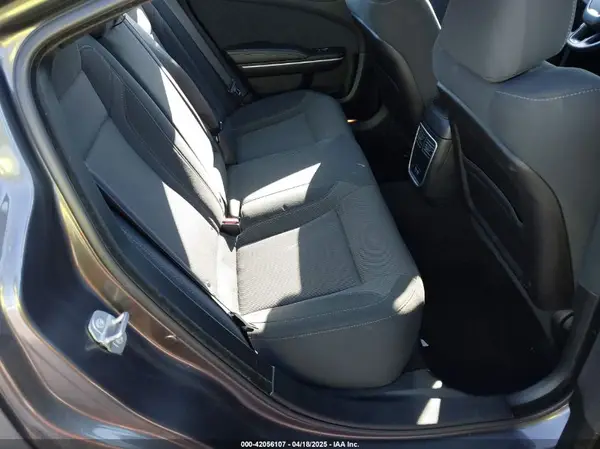 2C3CDXBG5KH658260 2019 DODGE CHARGER - Image 8
