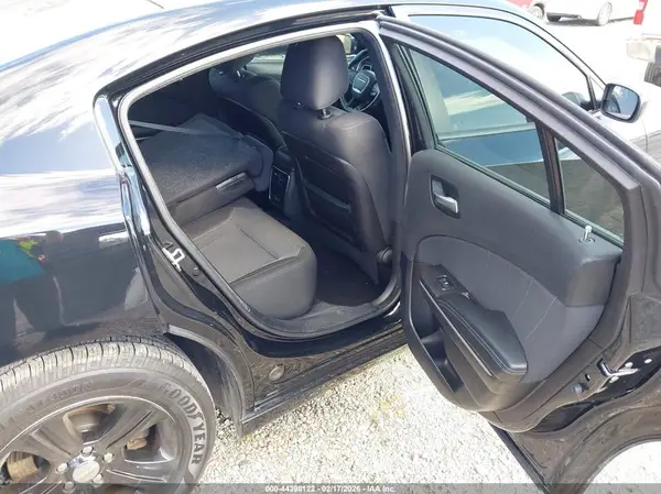 2C3CDXBG5KH658369 2019 DODGE CHARGER - Image 8
