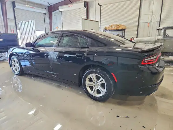 2C3CDXBG5KH660980 2019 DODGE CHARGER - Image 2