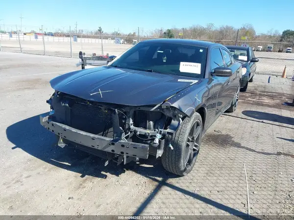 2C3CDXBG5KH673146 2019 DODGE CHARGER - Image 2