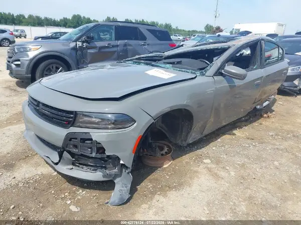 2C3CDXBG5KH699018 2019 DODGE CHARGER - Image 2