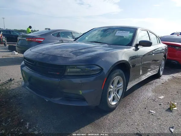 2C3CDXBG5KH709692 2019 DODGE CHARGER - Image 2