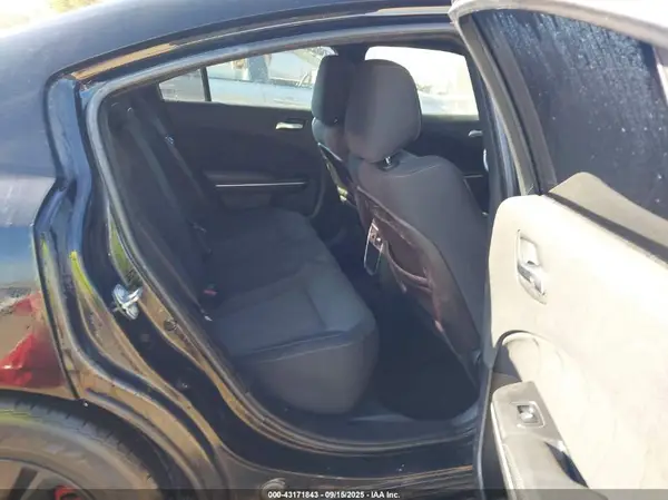 2C3CDXBG5KH712401 2019 DODGE CHARGER - Image 8