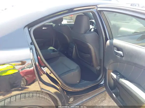 2C3CDXBG5KH718456 2019 DODGE CHARGER - Image 8