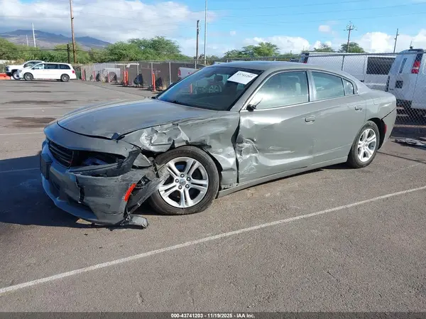 2C3CDXBG5KH725603 2019 DODGE CHARGER - Image 2
