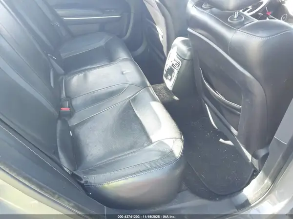 2C3CDXBG5KH725603 2019 DODGE CHARGER - Image 8