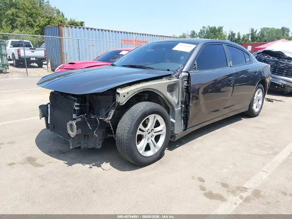 2C3CDXBG5KH725729 2019 DODGE CHARGER - Image 2