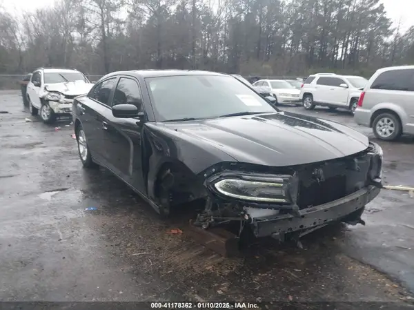 2C3CDXBG5KH748170 2019 DODGE CHARGER - Image 1