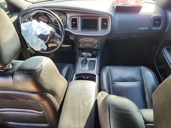 2C3CDXBG5KH748282 2019 DODGE CHARGER - Image 8