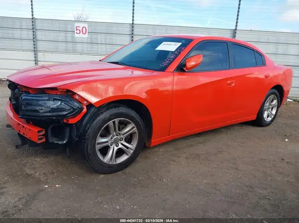 2C3CDXBG5LH100975 2020 DODGE CHARGER - Image 2
