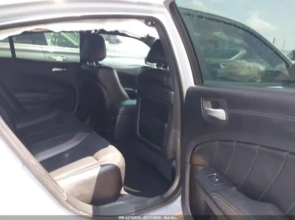 2C3CDXBG5LH208089 2020 DODGE CHARGER - Image 8
