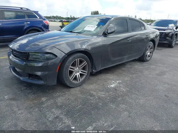 2C3CDXBG5LH213874 2020 DODGE CHARGER - Image 2