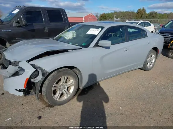 2C3CDXBG5NH180930 2022 DODGE CHARGER - Image 2