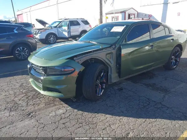 2C3CDXBG5NH202361 2022 DODGE CHARGER - Image 2
