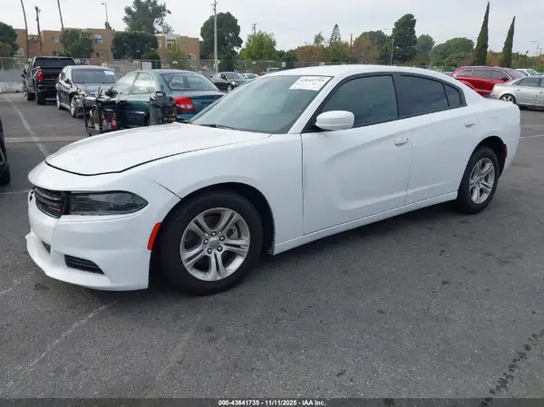 2C3CDXBG5NH213229 2022 DODGE CHARGER - Image 2