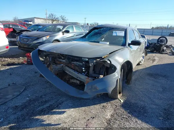 2C3CDXBG5PH571725 2023 DODGE CHARGER - Image 2