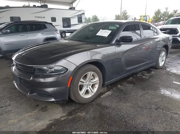2C3CDXBG5PH636072 2023 DODGE CHARGER - Image 2