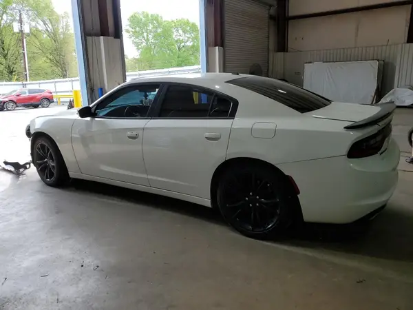 2C3CDXBG6GH251393 2016 DODGE CHARGER - Image 2