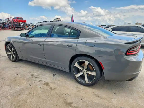 2C3CDXBG6HH642352 2017 DODGE CHARGER - Image 2