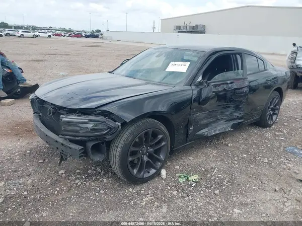2C3CDXBG6HH660365 2017 DODGE CHARGER - Image 2