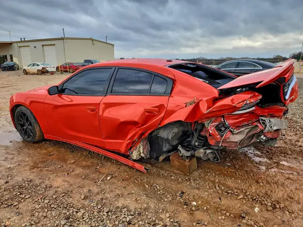 2C3CDXBG6JH129530 2018 DODGE CHARGER - Image 2