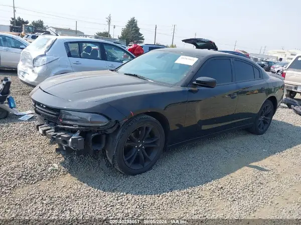 2C3CDXBG6JH197360 2018 DODGE CHARGER - Image 2