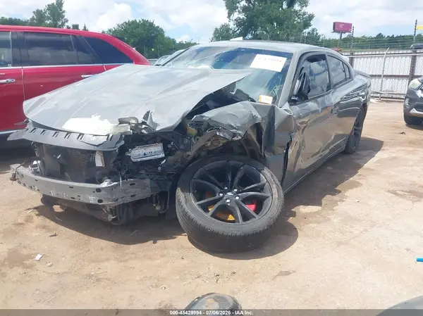 2C3CDXBG6JH226999 2018 DODGE CHARGER - Image 2