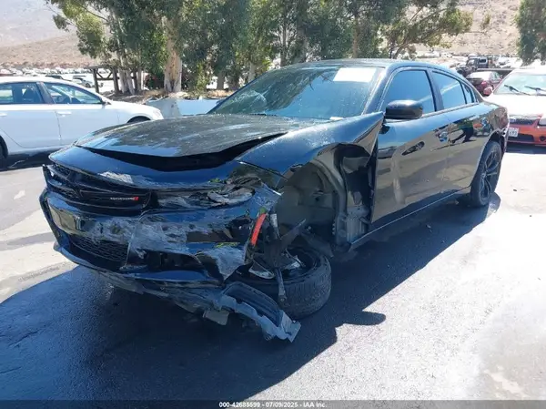 2C3CDXBG6JH297667 2018 DODGE CHARGER - Image 2