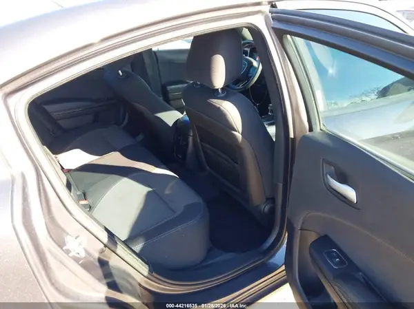 2C3CDXBG6JH315021 2018 DODGE CHARGER - Image 8