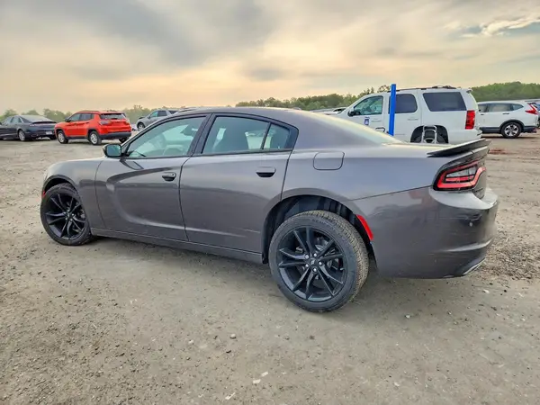 2C3CDXBG6JH319344 2018 DODGE CHARGER - Image 2