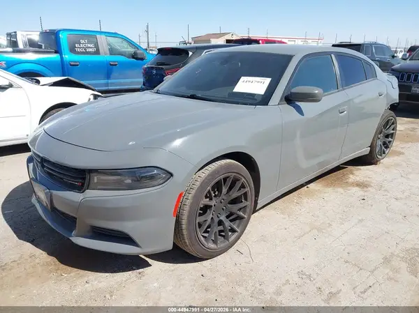 2C3CDXBG6JH328612 2018 DODGE CHARGER - Image 2