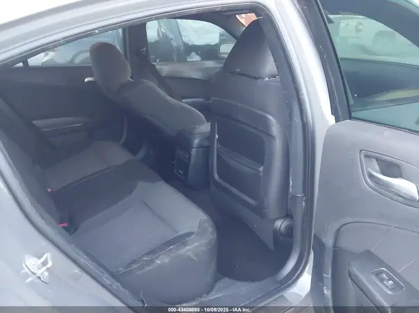 2C3CDXBG6KH511106 2019 DODGE CHARGER - Image 8