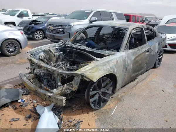 2C3CDXBG6KH573119 2019 DODGE CHARGER - Image 2