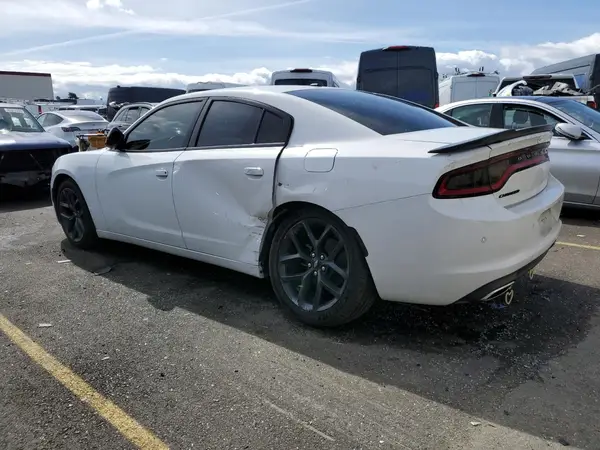 2C3CDXBG6KH580104 2019 DODGE CHARGER - Image 2