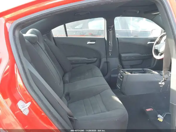 2C3CDXBG6KH589188 2019 DODGE CHARGER - Image 8
