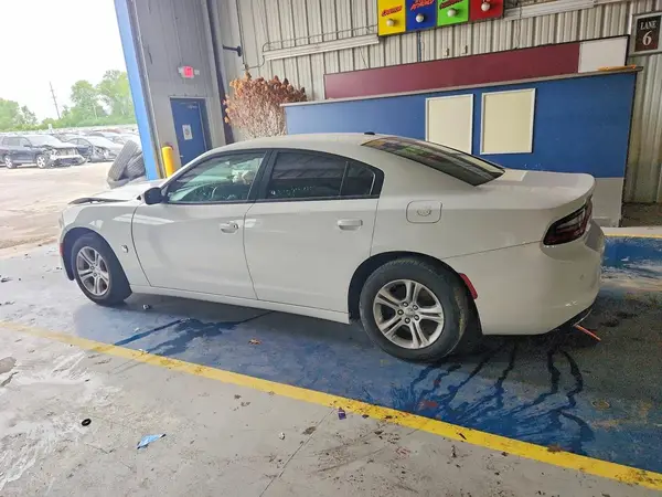 2C3CDXBG6KH617619 2019 DODGE CHARGER - Image 2