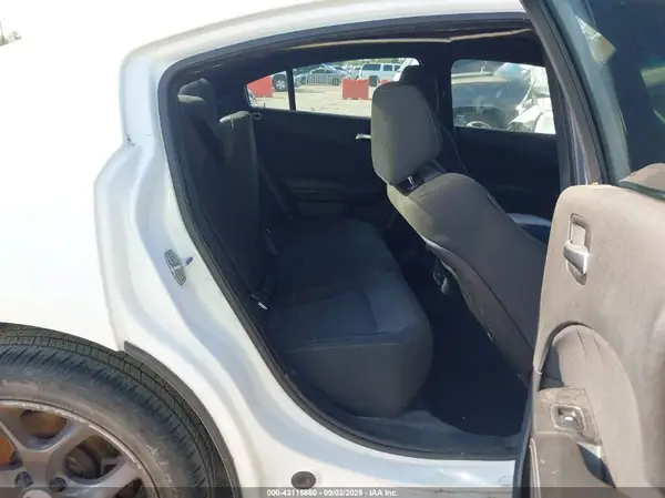 2C3CDXBG6KH650636 2019 DODGE CHARGER - Image 8