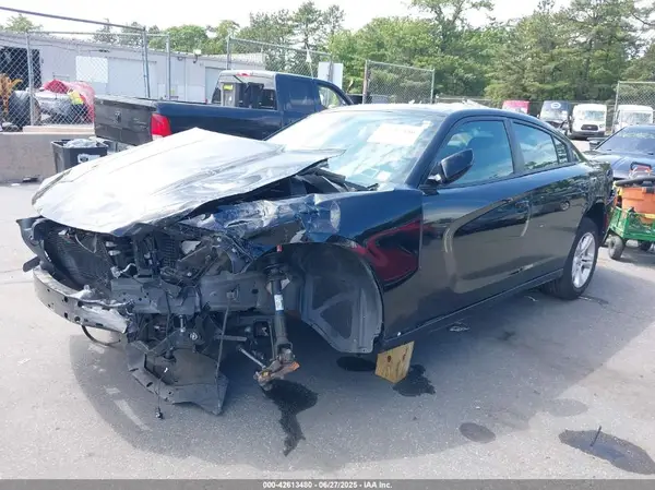 2C3CDXBG6KH656727 2019 DODGE CHARGER - Image 2