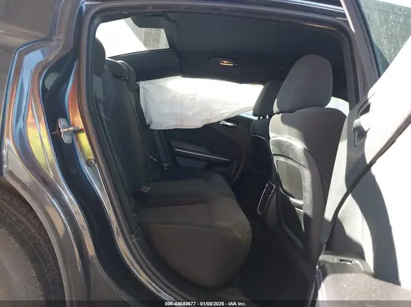 2C3CDXBG6KH664245 2019 DODGE CHARGER - Image 8