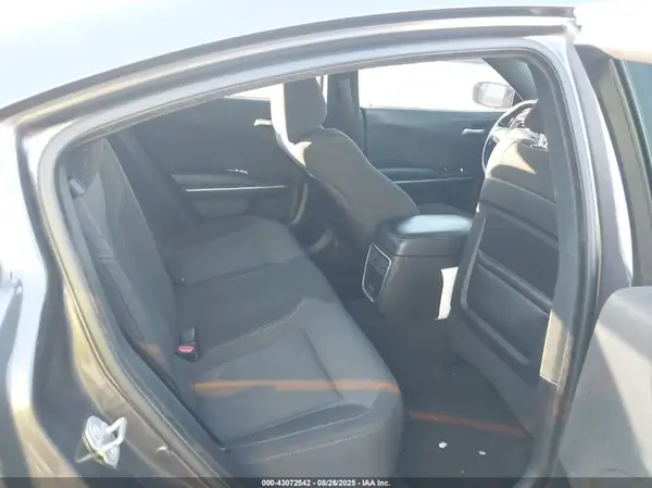 2C3CDXBG6KH664746 2019 DODGE CHARGER - Image 8