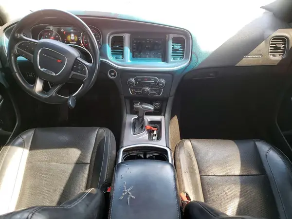 2C3CDXBG6KH695284 2019 DODGE CHARGER - Image 8