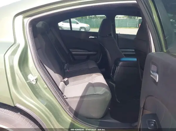 2C3CDXBG6KH699528 2019 DODGE CHARGER - Image 8