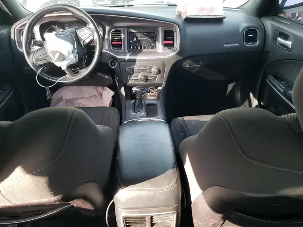 2C3CDXBG6KH717493 2019 DODGE CHARGER - Image 8