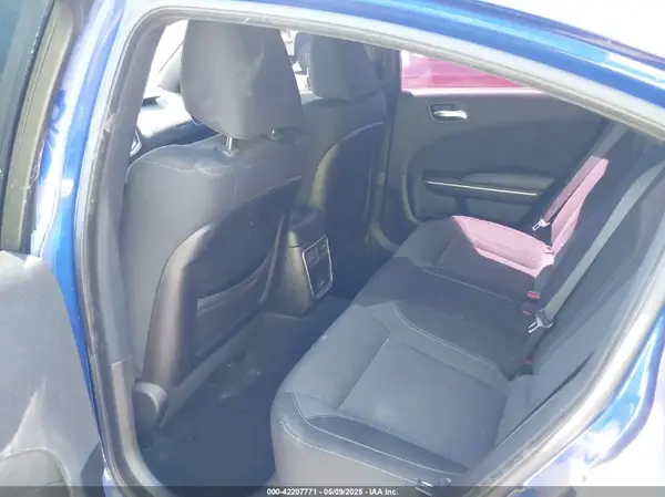 2C3CDXBG6KH729739 2019 DODGE CHARGER - Image 8