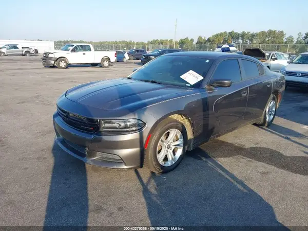 2C3CDXBG6KH743639 2019 DODGE CHARGER - Image 2