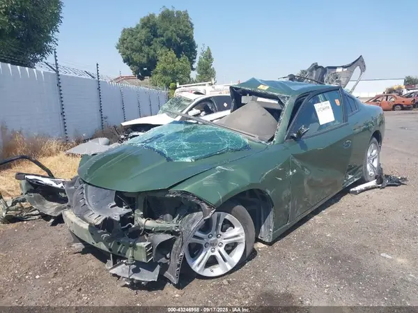 2C3CDXBG6KH745777 2019 DODGE CHARGER - Image 2