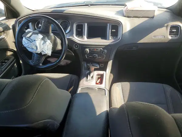 2C3CDXBG6KH758609 2019 DODGE CHARGER - Image 8
