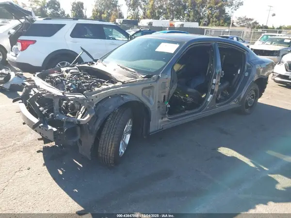 2C3CDXBG6LH211633 2020 DODGE CHARGER - Image 2