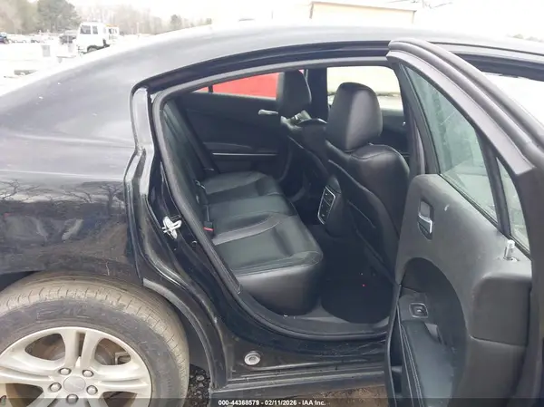 2C3CDXBG6MH636190 2021 DODGE CHARGER - Image 8